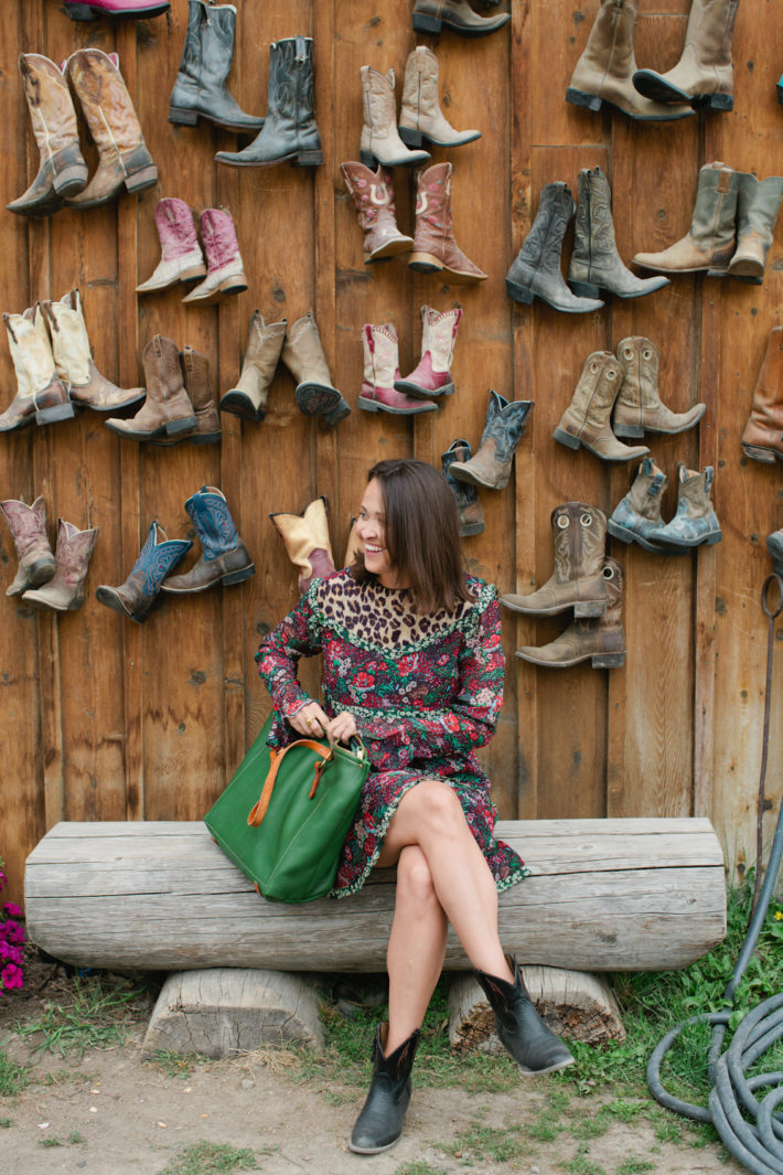 Jackson Hole Blogger at Puzzleface Ranch showcasing Western Style and a Copperdot handmade bag