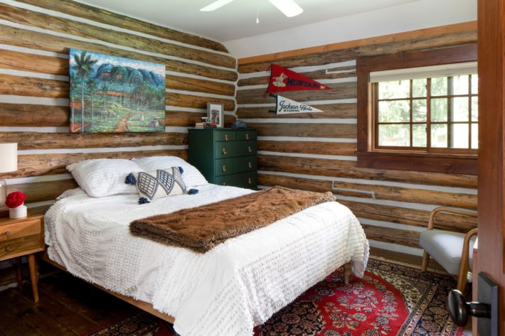 chic mountain log home decor